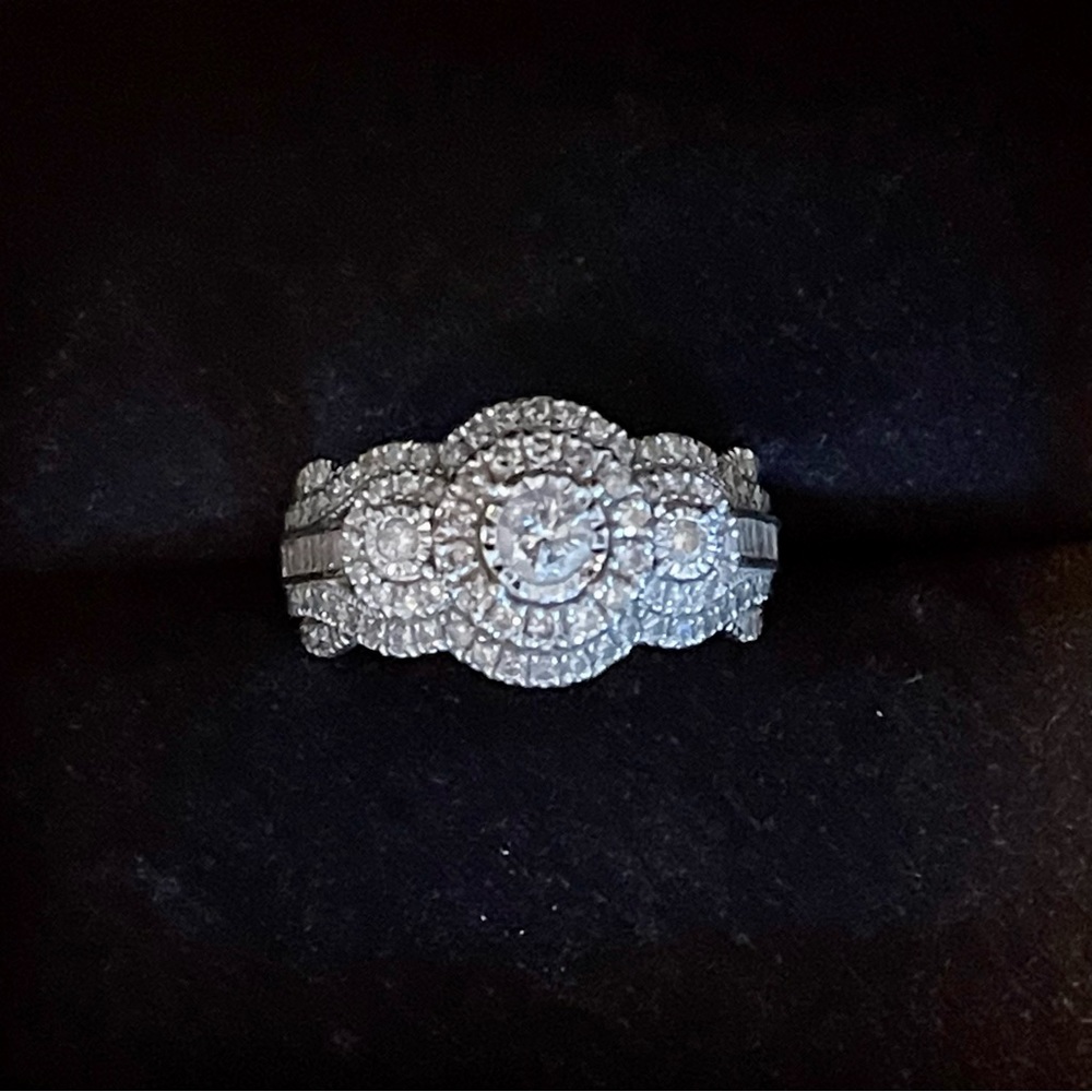 1/4 CT Diamond Past Present Future® Ring in 10K White Gold Size 5
